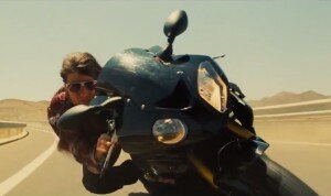 missionimpossible-rogue-nation-motorcycle-tom-cruise-pointofgeeks